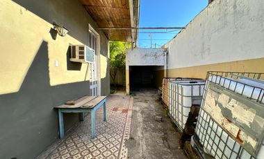 CASA CON GALPON