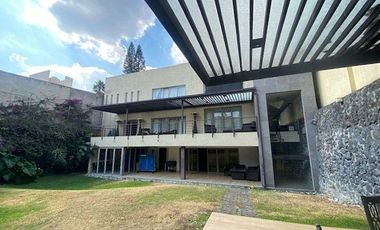 Venta casa en Jardines del Pedregal en calle cerrrada