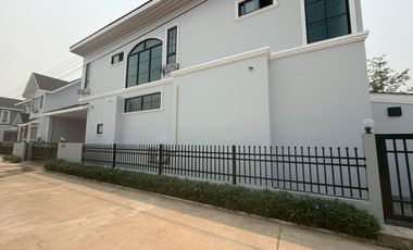3 Bedroom Villa for sale in Saraphi, Chiang Mai
