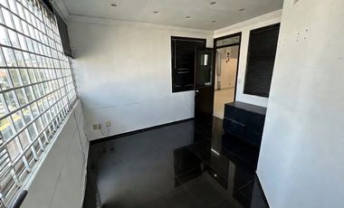 LOCALES COMERCIALES EN RENTA EN JESUS DEL MONTE INTERLOMAS