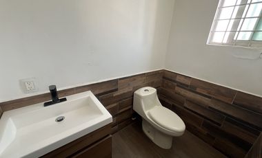 LOCALES COMERCIALES EN RENTA EN JESUS DEL MONTE INTERLOMAS