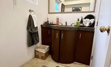 CASA EN VENTA O RENTA EN BOSQUES DE LAS LOMAS