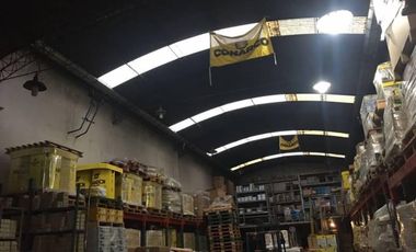 Excelente Deposito de 375m2 - Banfield