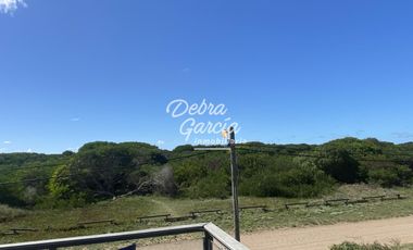 Complejo en venta de dos PH frente a la playa de 3 ambientes cada uno en Nueva Atlantis