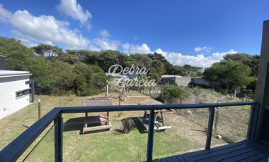 Complejo en venta de dos PH frente a la playa de 3 ambientes cada uno en Nueva Atlantis
