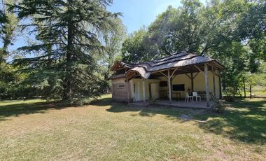 Venta - Lote con mejoras - Barrio Los Pinos - Exaltación de la Cruz