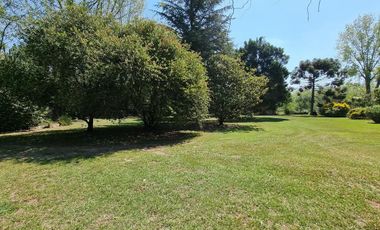 Venta - Lote con mejoras - Barrio Los Pinos - Exaltación de la Cruz