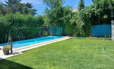 Casa en Venta 4 Dormitorios con Pileta en Villa del Plata, Punta Lara - Lote en Esquina