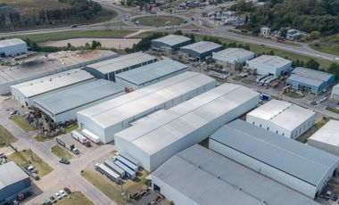Alquiler - Depósito - Parque Industrial del Oeste - 2 Naves de 3.300m2