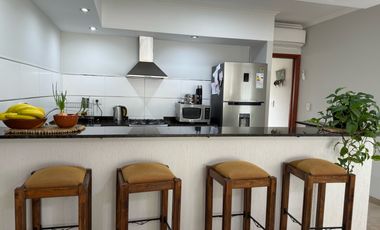¡Maravillosa casa en el corazón de la ciudad de Roque Pérez!