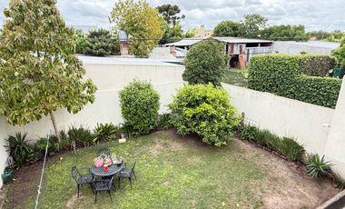 ¡Maravillosa casa en el corazón de la ciudad de Roque Pérez!