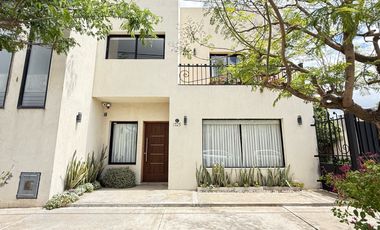 ¡Maravillosa casa en el corazón de la ciudad de Roque Pérez!