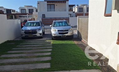 Casa en Arriendo en Costa Laguna