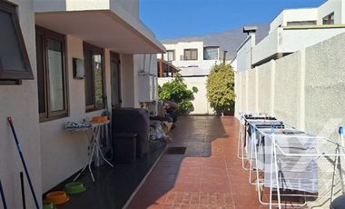 Casa en Arriendo en Costa Laguna