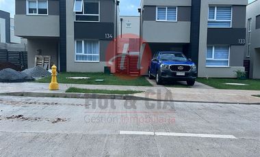 Casa en Venta en Condominio Terranova