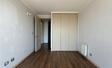 Venta amplio departamento en 9 Norte