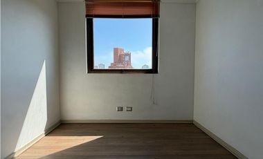 Venta amplio departamento en 9 Norte