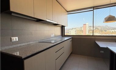 Venta amplio departamento en 9 Norte