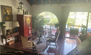 Venta  Espectacular Casa Colonial / Mediterránea / Camino el Cajón