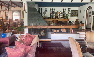 Venta  Espectacular Casa Colonial / Mediterránea / Camino el Cajón