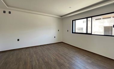 Cas en venta, Valle Imperial, Coto cerezo, Zapopan