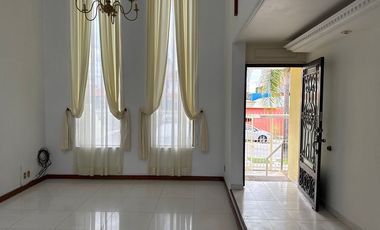 Casa renta Bugambilias 1era sección, muy cerca de la plaza, Zapopan, Jalisco