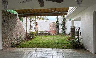 Casa renta Bugambilias 1era sección, muy cerca de la plaza, Zapopan, Jalisco