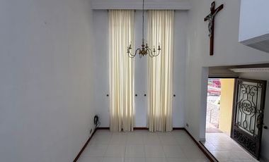 Casa renta Bugambilias 1era sección, muy cerca de la plaza, Zapopan, Jalisco