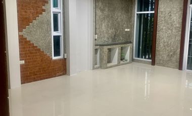 3 Bedroom Townhouse for sale in Pa Sak, Lamphun