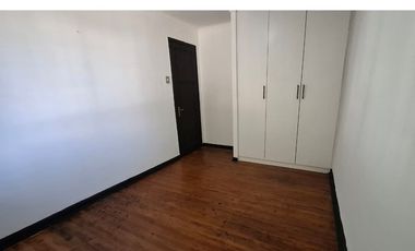 Casa en venta de 5 d en Linares