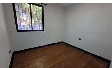 Casa en venta de 5 d en Linares