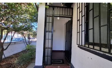 Casa en venta de 5 d en Linares