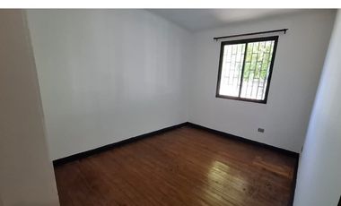 Casa en venta de 5 d en Linares