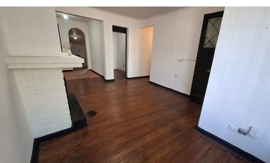 Casa en venta de 5 d en Linares