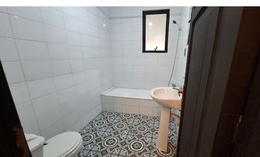 Casa en venta de 5 d en Linares