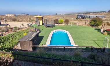Se vende casa amoblada en Costa Huaquen