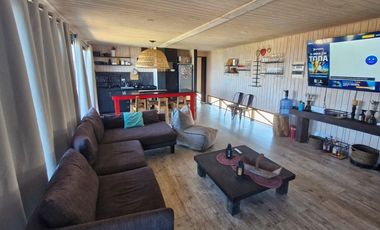 Se vende casa amoblada en Costa Huaquen