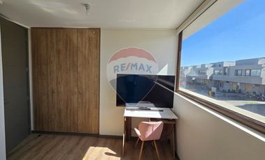 Arriendo Townhouse Chicureo Norte