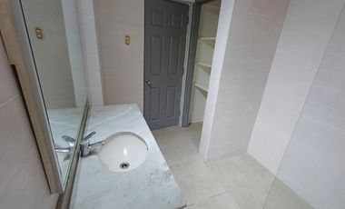 Vivabien Propiedades Vende Espectacular Casa en Exclusivo sctor de Miraflores Alto, Viña del Mar