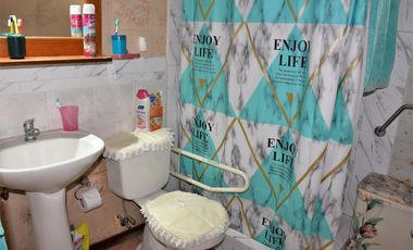 Vivabien Propiedades Vende Increible Casa en Cerro Placeres, Valparaiso