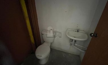 Local comercial en Unidad Nacional, Querétaro. Frente a UTEQ.