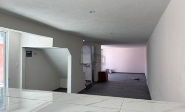 Casa en venta en Magisterial Periferico Sur, Puebla, Puebla.