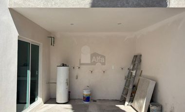 Casa en venta en Magisterial Periferico Sur, Puebla, Puebla.