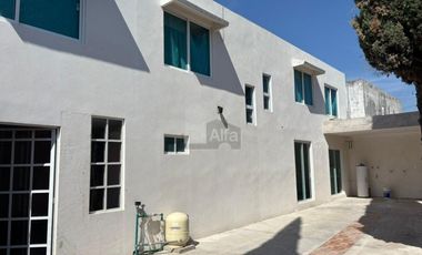Casa en venta en Magisterial Periferico Sur, Puebla, Puebla.