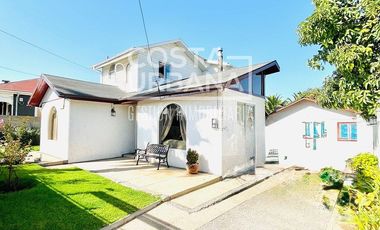 Amplia Casa con Piscina Temperada y Casa de Huéspedes.