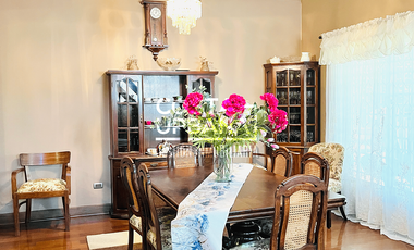 Amplia Casa con Piscina Temperada y Casa de Huéspedes.