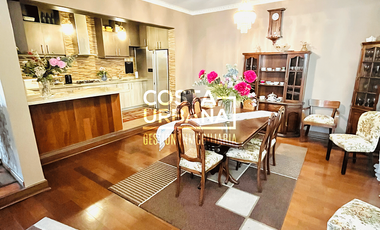 Amplia Casa con Piscina Temperada y Casa de Huéspedes.