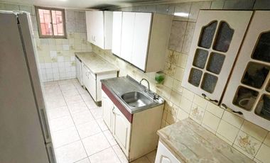 VENTA CASA SAN JOAQUÍN 7D+3B+1EST+1BOD 190M2 PAR.9 STA. ROSA