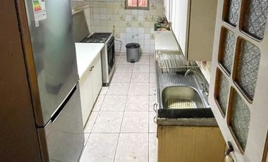 VENTA CASA SAN JOAQUÍN 7D+3B+1EST+1BOD 190M2 PAR.9 STA. ROSA