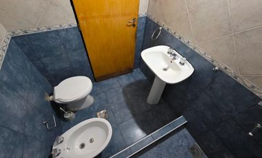 DEPARTAMENTO DE 3 DORMITORIOS Y COCHERA EN BARRIO MARIA SELVA